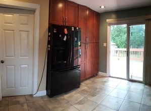 172 Highland Ave in Edison, NJ - Building Photo - Building Photo