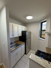 9517 Rockaway Beach Blvd, Unit #1 in Rockaway Beach, NY - Building Photo - Building Photo