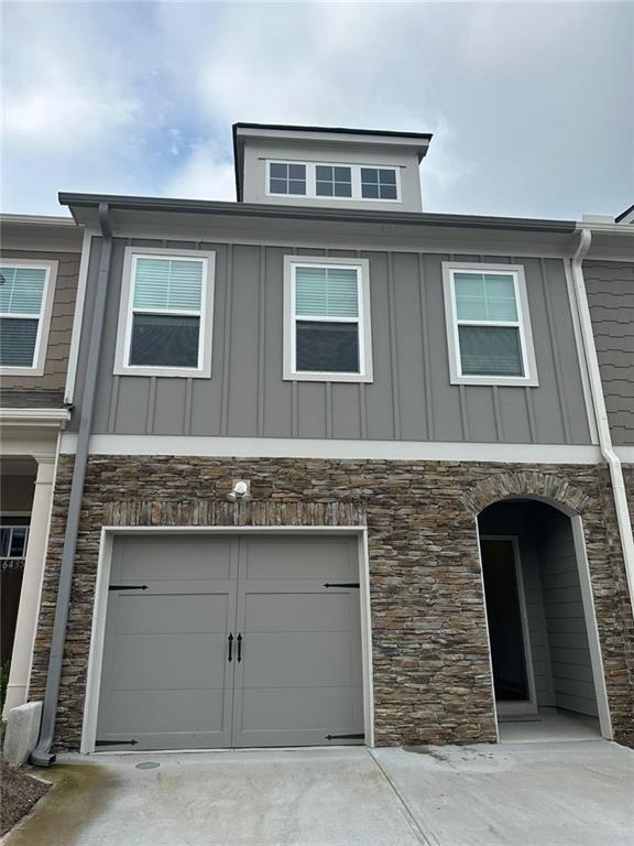 6433 Scudders Dr in Lithonia, GA - Building Photo - Building Photo