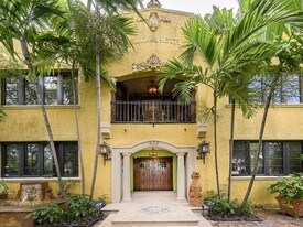632 15th St in Miami Beach, FL - Building Photo