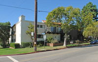 3335 MILITARY Ave in Los Angeles, CA - Building Photo - Building Photo