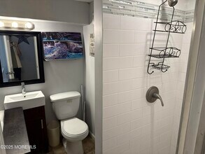 42 Dixmont Ave in Ewing Township, NJ - Building Photo - Building Photo