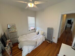 51 Ibbetson St, Unit 3 in Somerville, MA - Foto de edificio - Building Photo