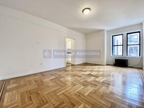 121 Bennett Avenue in New York, NY - Building Photo - Floor Plan