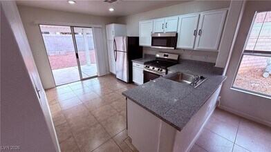 788 Salt Flats Cir in Henderson, NV - Building Photo - Building Photo