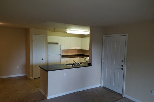 Bristol Apartment Homes in Dixon, CA - Building Photo - Building Photo