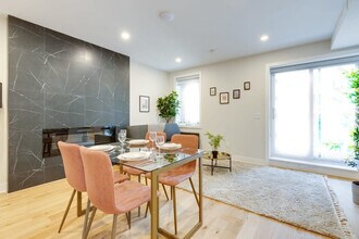 1520 Av des Pins O in Montréal, QC - Building Photo - Building Photo