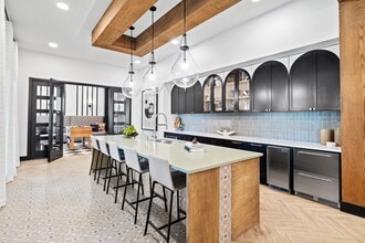 Los Arcos at Vida in San Antonio, TX - Foto de edificio - Building Photo