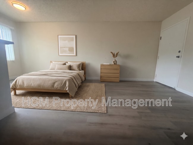 property at 10042 Commerce Ave