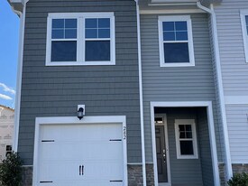 282 Peebles Dr in Smithfield, NC - Building Photo