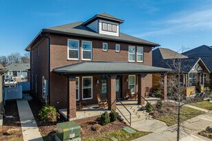 Oakland Court in Murfreesboro, TN - Building Photo