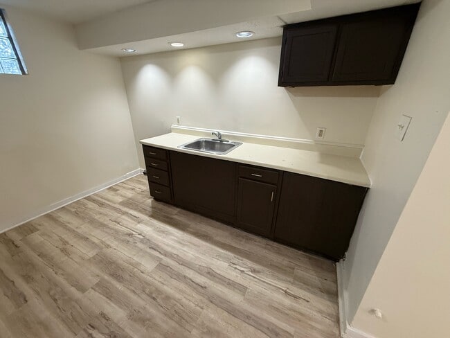 1013 Celina Ave in Akron, OH - Building Photo - Building Photo