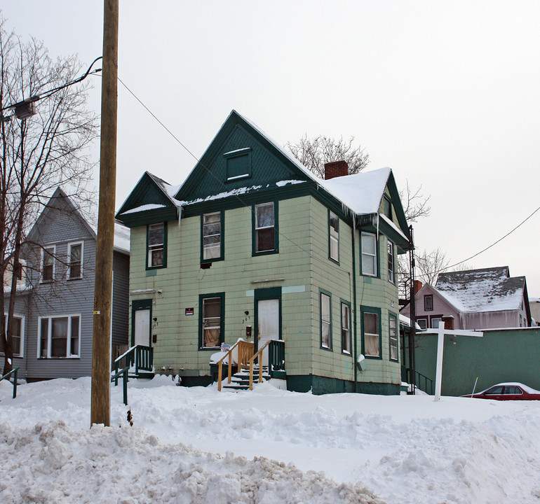 365 Ravine Ave in Rochester, NY - Building Photo