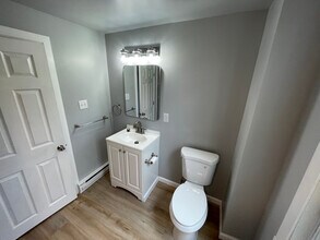 2812 Lanpark St in Pittsburgh, PA - Building Photo - Building Photo