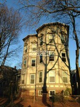 1000 Memorial Dr in Cambridge, MA - Building Photo - Building Photo