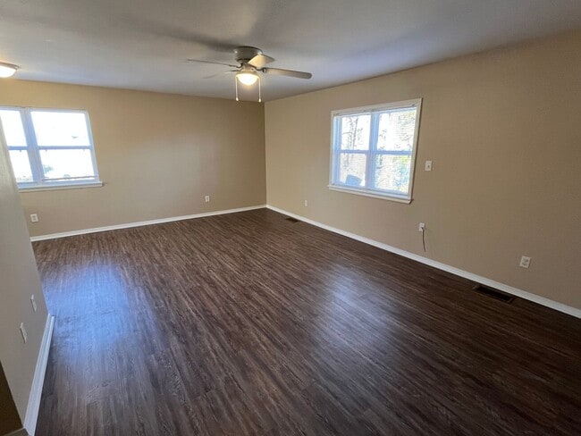 900 W 16th St in Russellville, AR - Building Photo - Building Photo