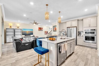 7921 NW 82nd Ct in Tamarac, FL - Building Photo - Building Photo