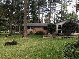 839 Maxey Rd in Longview, TX - Building Photo