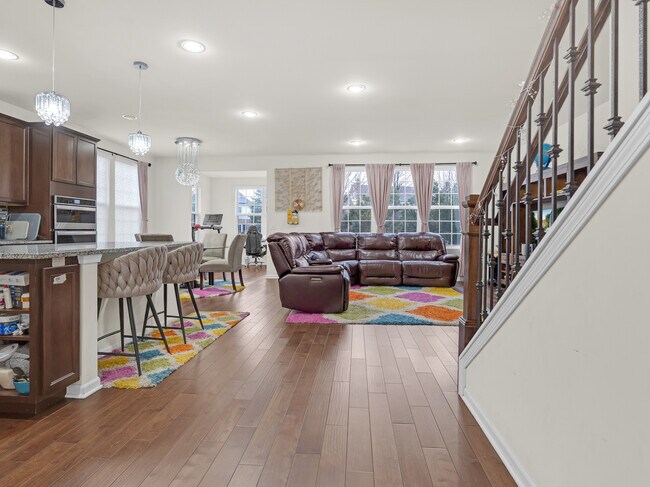 61 Pacific Ave in Hawthorn Woods, IL - Building Photo - Building Photo