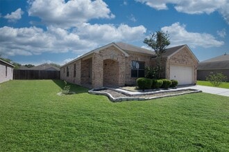 3822 Clobourne Crossing Ln in Friendswood, TX - Building Photo - Building Photo