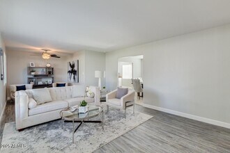 5716 N 12th St in Phoenix, AZ - Foto de edificio - Building Photo