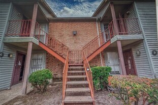 9350 Country Creek St, Unit 25 in Houston, TX - Building Photo
