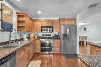 223 NE 17th Ave in Pompano Beach, FL - Building Photo - Building Photo