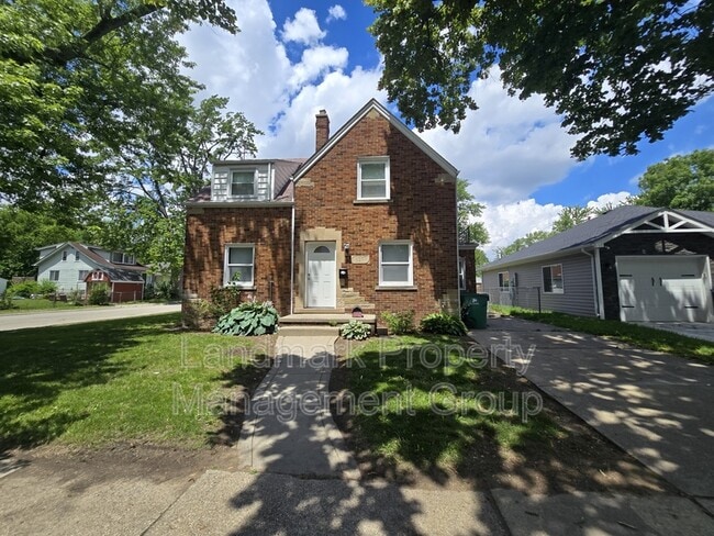 property at 15205 Maplewood Ave