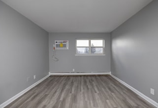 3110 Knights Rd in Bensalem, PA - Building Photo - Building Photo