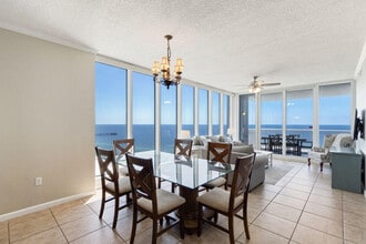527 E Beach Blvd in Gulf Shores, AL - Foto de edificio - Building Photo