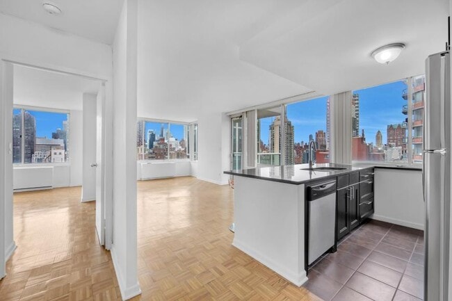 property at 404 E 79th St