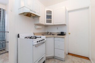 248 E 91st St in New York, NY - Building Photo
