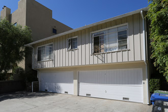 1581 Manning Ave in Los Angeles, CA - Building Photo - Building Photo