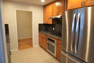 11564 Southwood Dr in Saratoga, CA - Building Photo - Building Photo