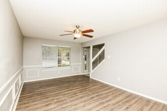 6804 Brookdale Dr in Watauga, TX - Building Photo - Building Photo