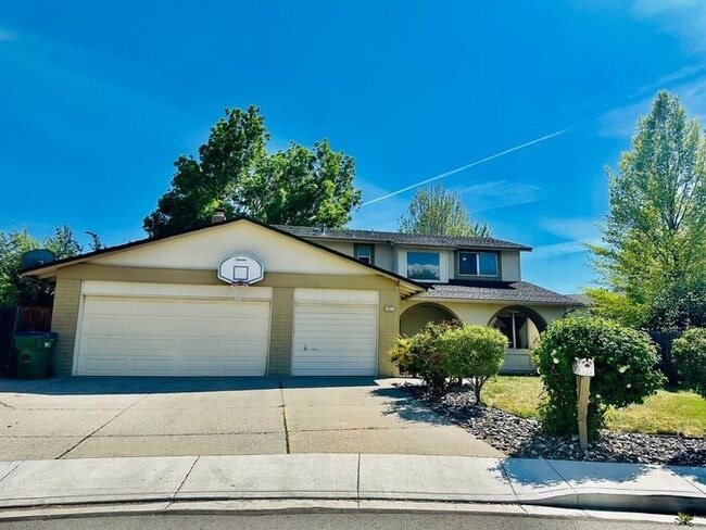 property at 2327 Geneva Ct