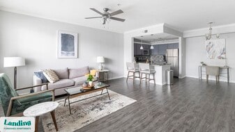 533 Fossil Creek Blvd in Haltom City, TX - Building Photo