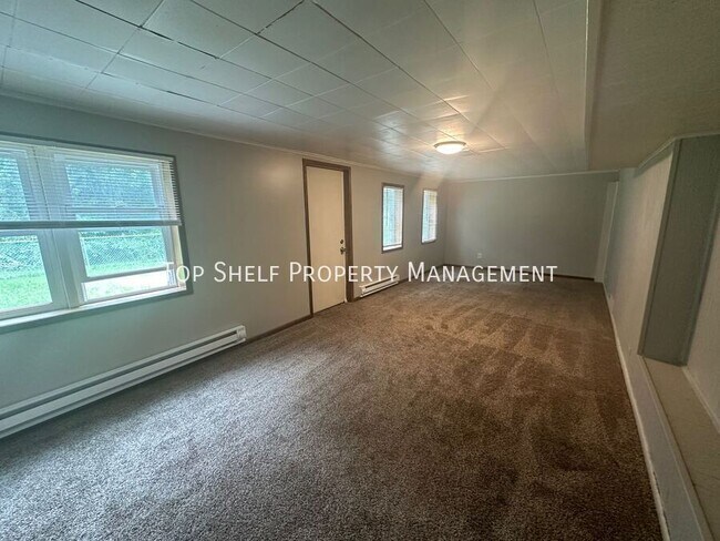 2611 27th Pl in Des Moines, IA - Building Photo - Building Photo