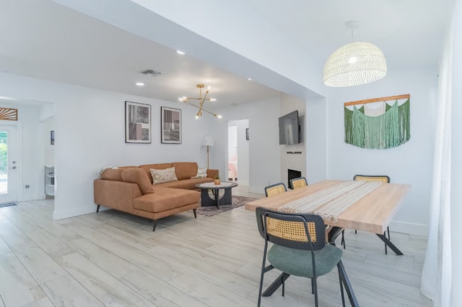 1520 NE 16th Ave in Fort Lauderdale, FL - Foto de edificio - Building Photo