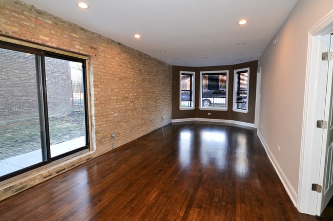2013 N Hoyne Ave, Unit 1F