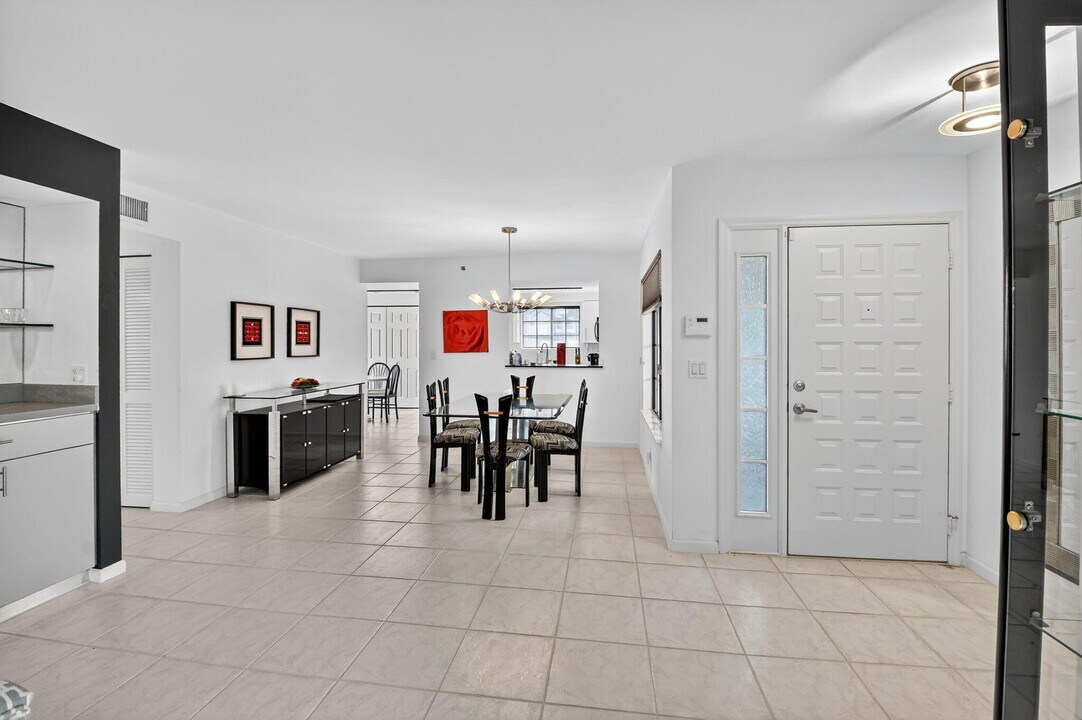 15718 Loch Maree Ln in Delray Beach, FL - Building Photo
