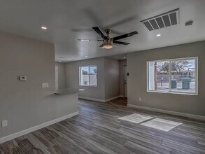 405 E Mohave Rd in Tucson, AZ - Foto de edificio - Building Photo