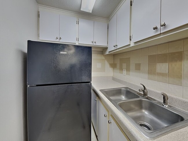 9610 N 12th St in Tampa, FL - Building Photo - Building Photo