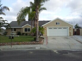 5139 Omar Ct, Unit 1 in Oceanside, CA - Building Photo