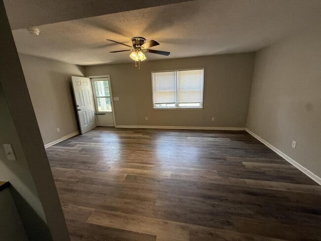 104 Peace St in North Wilkesboro, NC - Building Photo - Building Photo