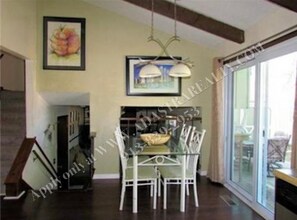 12500 S Summertree Ln in Olathe, KS - Foto de edificio - Building Photo