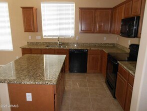 1629 E Prickly Pear Pl in Casa Grande, AZ - Building Photo - Building Photo