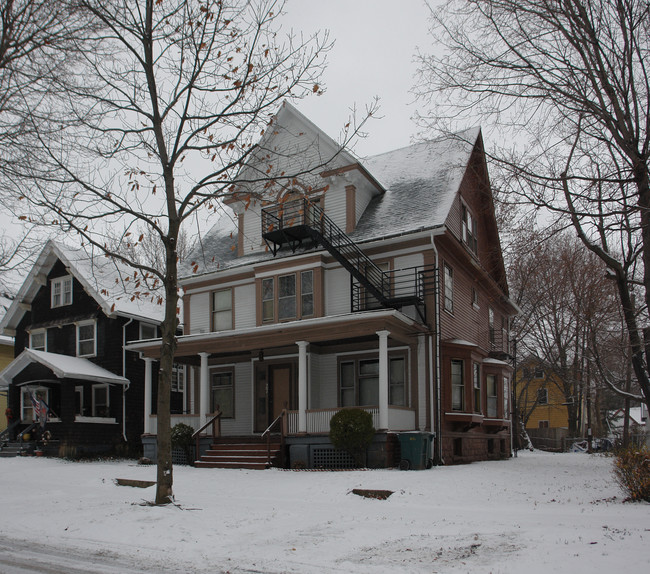 27 Hancock St in Rochester, NY - Building Photo - Building Photo