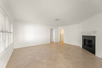 15751 Fern Basin Dr in Houston, TX - Building Photo - Building Photo