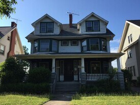 3201 Whitethorn Rd in Cleveland Heights, OH - Building Photo